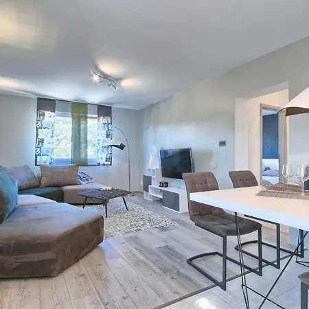 Modern Oasis *