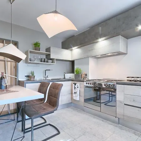 Apartment Modern Oasis *